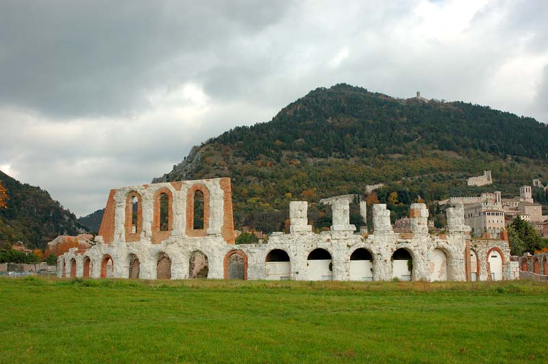 teatro-romano-gubbio